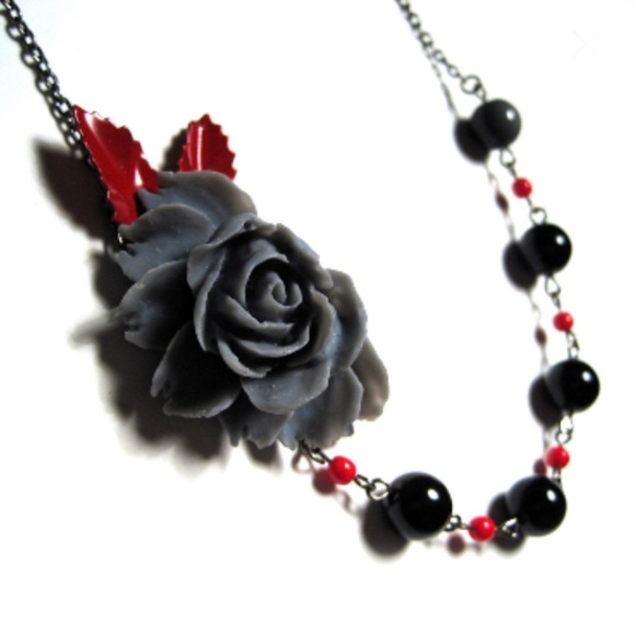 Romantic Rose Handmade Vintage Style Necklace